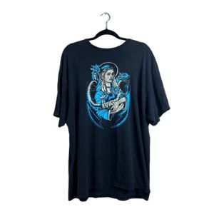 Men’s graphic tee size XXL